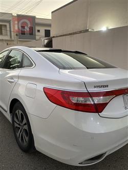 هيونداي أزيرا